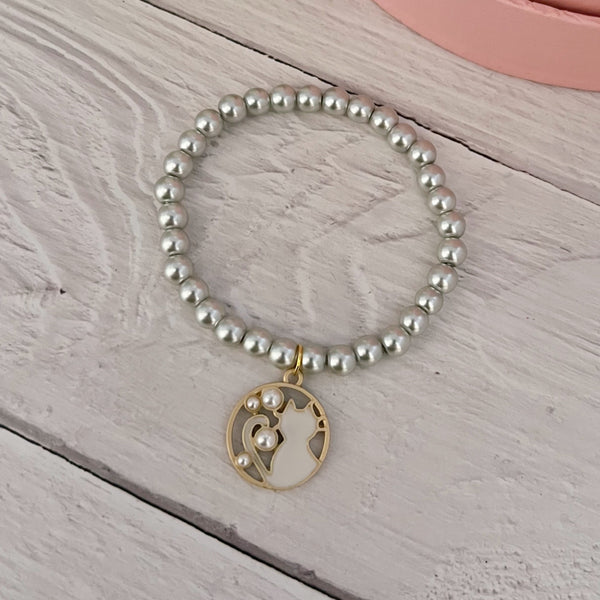 White Matte Gold Cat Charm Pearl Bracelet