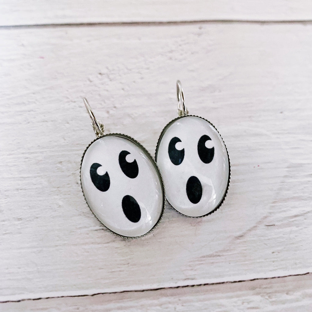 Ghost Earrings Oval