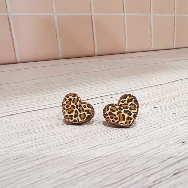 Glitter Resin Leopard Heart Stud Earrings - Kole Jax DesignsGlitter Resin Leopard Heart Stud Earrings